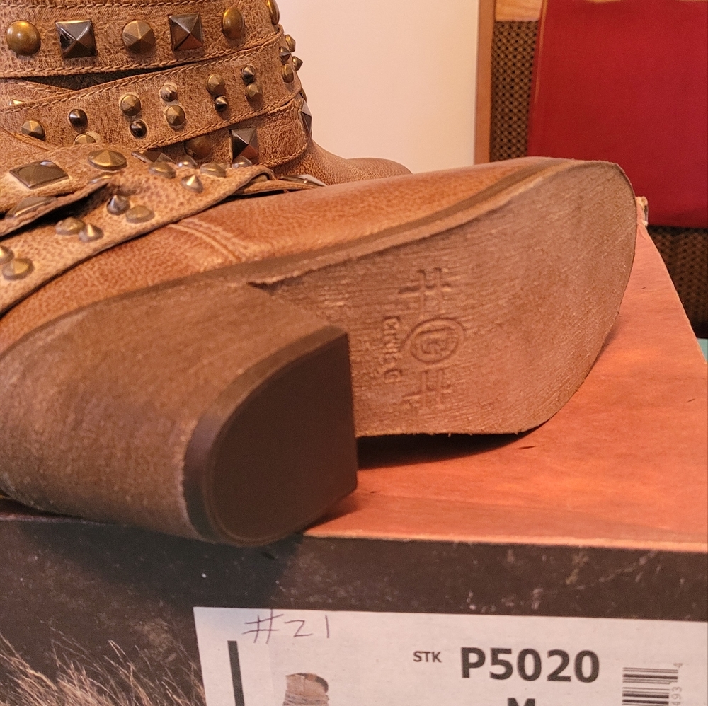 Circle G Ankle Boot - Picture 5 of 5